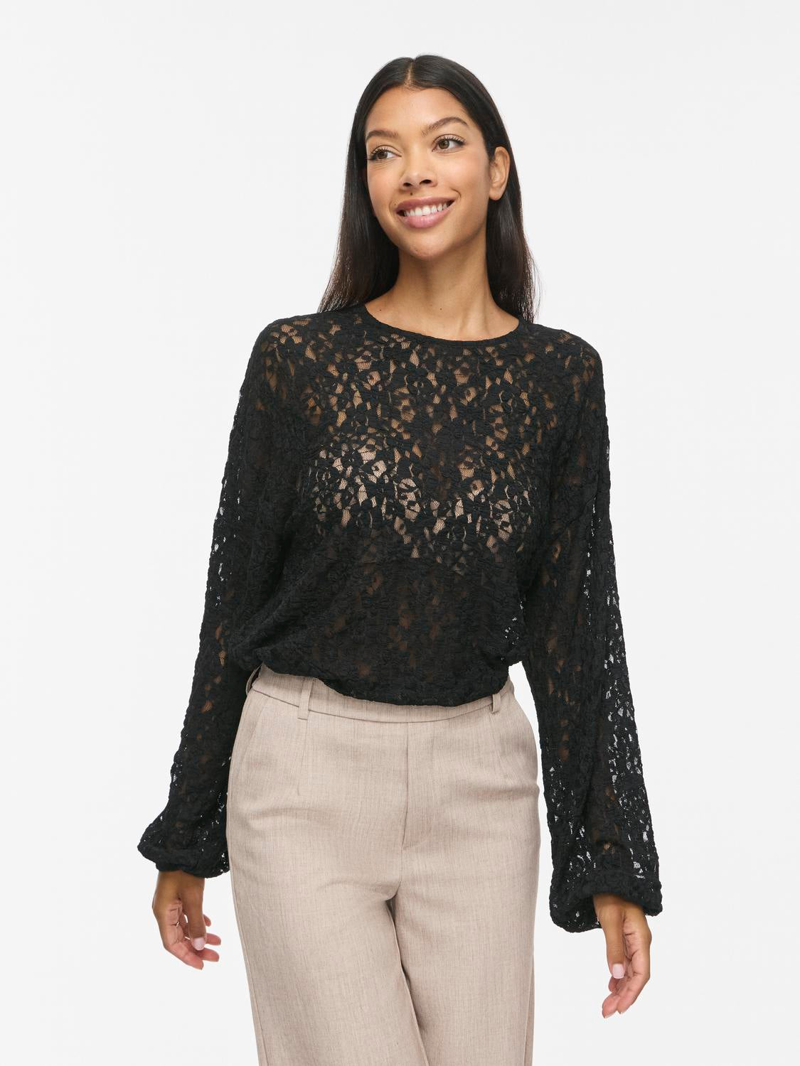 model_shot-front